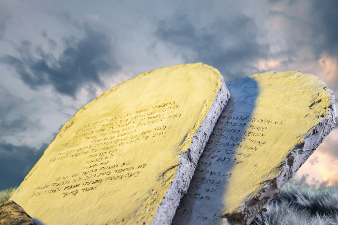 new:-red-state-becomes-first-to-require-ten-commandments-in-classrooms new:-red-state-becomes-first-to-require-ten-commandments-in-classrooms