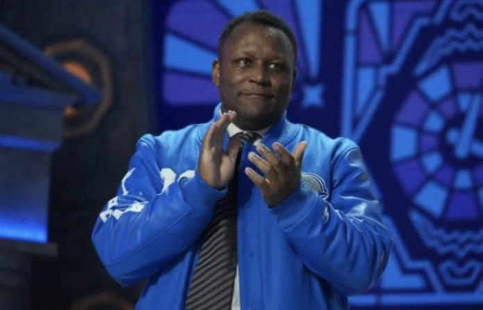nfl-legend-barry-sanders-suffers-medical-emergency nfl-legend-barry-sanders-suffers-medical-emergency