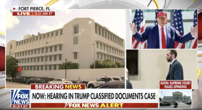 just-in:-jack-smith-faces-removal-from-trump-case-as-hearing-kicks-off just-in:-jack-smith-faces-removal-from-trump-case-as-hearing-kicks-off