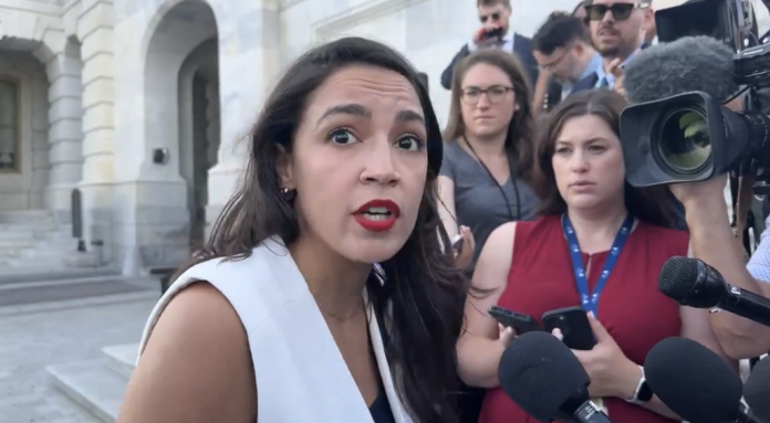 aoc-stuns-democrats-with-statement-on-biden’s-campaign aoc-stuns-democrats-with-statement-on-biden’s-campaign