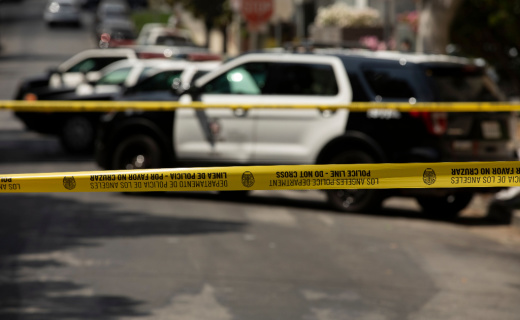 just-in:-knife-wielding-man-shot-by-police-near-rnc;-secret-service-on-the-scene just-in:-knife-wielding-man-shot-by-police-near-rnc;-secret-service-on-the-scene