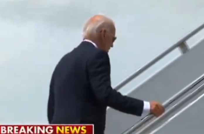 breaking-video:-biden-slowly-stumbles-onto-air-force-one-in-first-sighting-since-dropping-out breaking-video:-biden-slowly-stumbles-onto-air-force-one-in-first-sighting-since-dropping-out