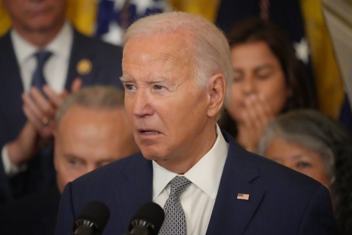 just-in:-appeals-court-orders-biden-administration-to-finish-trump’s-border-wall