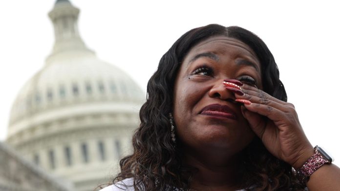 breaking:-‘squad’-democrat-suffers-crushing-primary-defeat