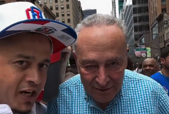 watch:-chuck-schumer-gets-humiliated-by-heckler-in-hilarious-clip:-‘you’re-a-loser!’ watch:-chuck-schumer-gets-humiliated-by-heckler-in-hilarious-clip:-‘you’re-a-loser!’