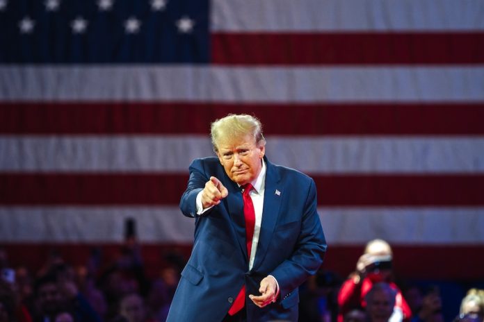 breaking:-donald-trump-makes-first-appearance-back-on-twitter breaking:-donald-trump-makes-first-appearance-back-on-twitter