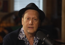 Rob Schneider Reveals Sad Family Update In Sit-Down With Tucker Carlson rob-schneider-reveals-sad-family-update-in-sit-down-with-tucker-carlson