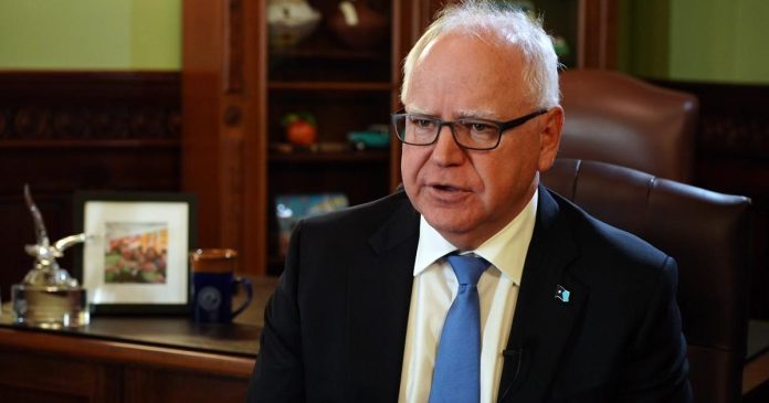 6p-pkg-walz-one-on-one-wcco6m49.jpg