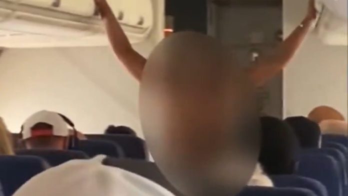 wth-woman-loses-it-strips-naked-during-episode-on-southwest-flight-video-the-gateway-pundit-2025-03-08t024043-000z