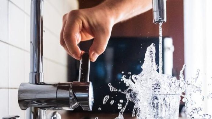 utah-becomes-first-state-to-ban-fluoride-in-public-water-supply-the-gateway-pundit-2025-03-29t170035-000z