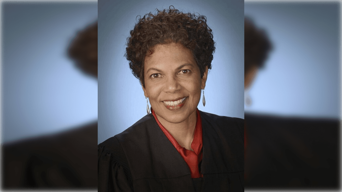 breaking-dc-circuit-court-of-appeals-blocks-judge-chutkans-order-requiring-citibank-to-disburse-billions-from-bidens-climate-slush-fund-the-gateway-pundit-2025-04-17t163036-000z