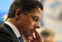 FBI Raid Forces LA Schools Chief to Resign After $6M AI Contract Scandal