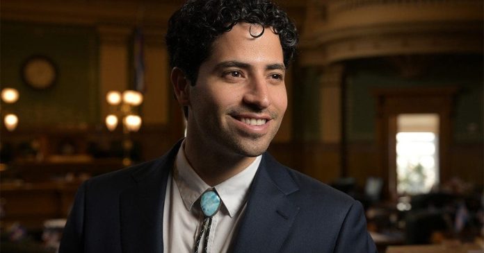colorado-democrat-pronouns-custody-hero