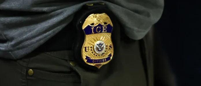 ice-officer-javier-moralez-saves-teen-wh