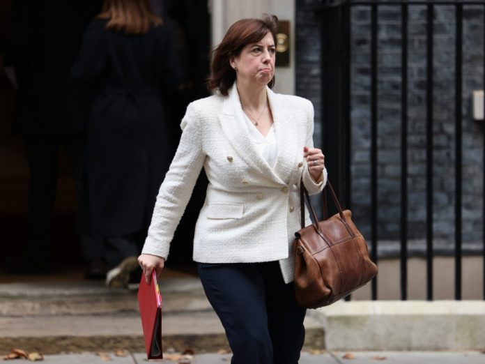 left-uk-politicians-exploit-widdecombe-a