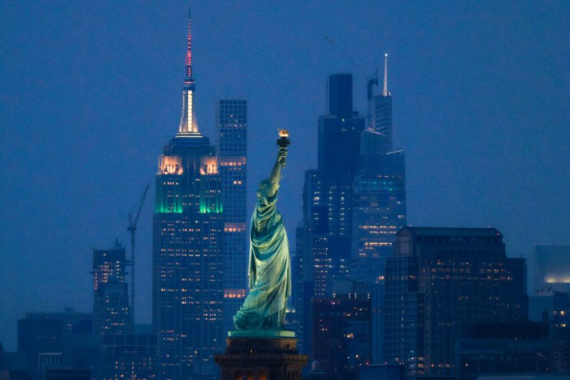 NYC Welfare Spending Explodes to $2.6B — 865,000 on Government Checks