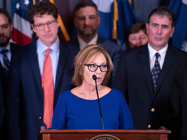 south-carolina-gov-appoints-lindsey-grah