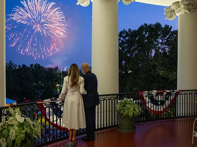trump-launches-850-000-firework-display-
