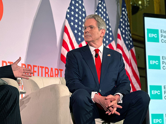 breitbart-news-hosts-treasury-secretary-