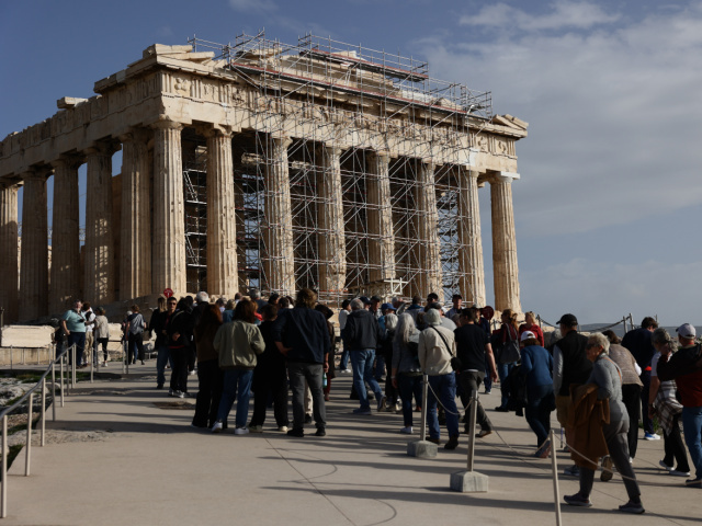 greek-officials-trump-can-secure-legacy-