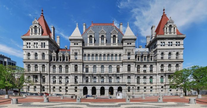 ny-state-capitol-albany New York State Capitol building in Albany