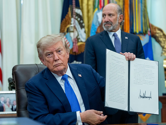 trump-signs-orders-banning-birth-tourism