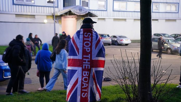 trump-tells-uk-pm-illegal-immigration-at