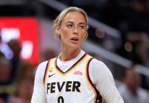 WNBA Security Forces Mom and Daughter to Cover XX-XY Shirts—Or Leave